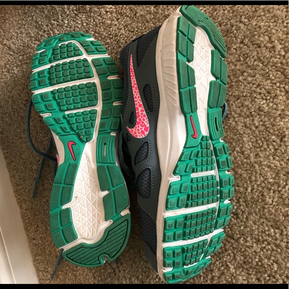 Nike Running Shoes - Picture 4 of 4